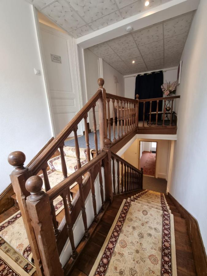 Le Manoir- Cluny Bed & Breakfast Ngoại thất bức ảnh